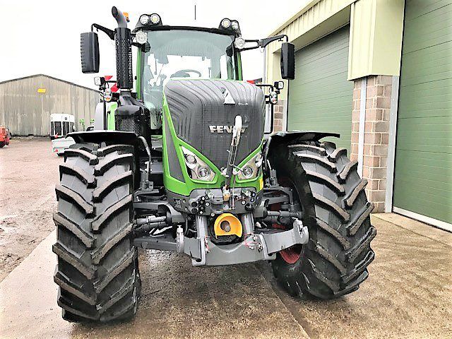 Fendt-933-4.jpg