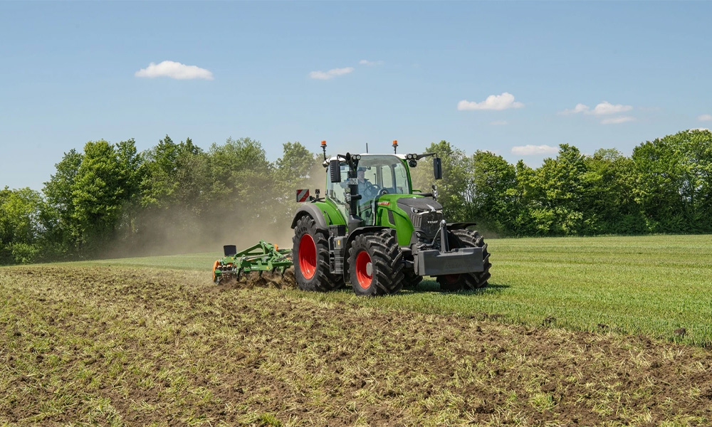 Introducing the new Fendt 700 Vario Gen7.1 tractor