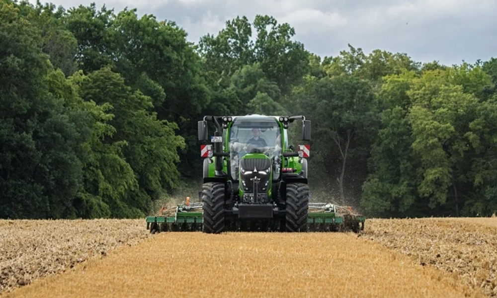 Blending power and efficiency, the Fendt 620 Vario – the top model in the Fendt 600 Vario tractor series – has set new standards in the independent DLG PowerMix Test.