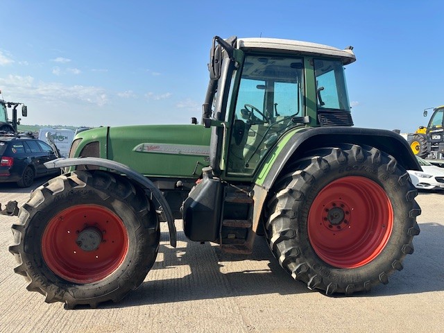 Fendt Favorit 714