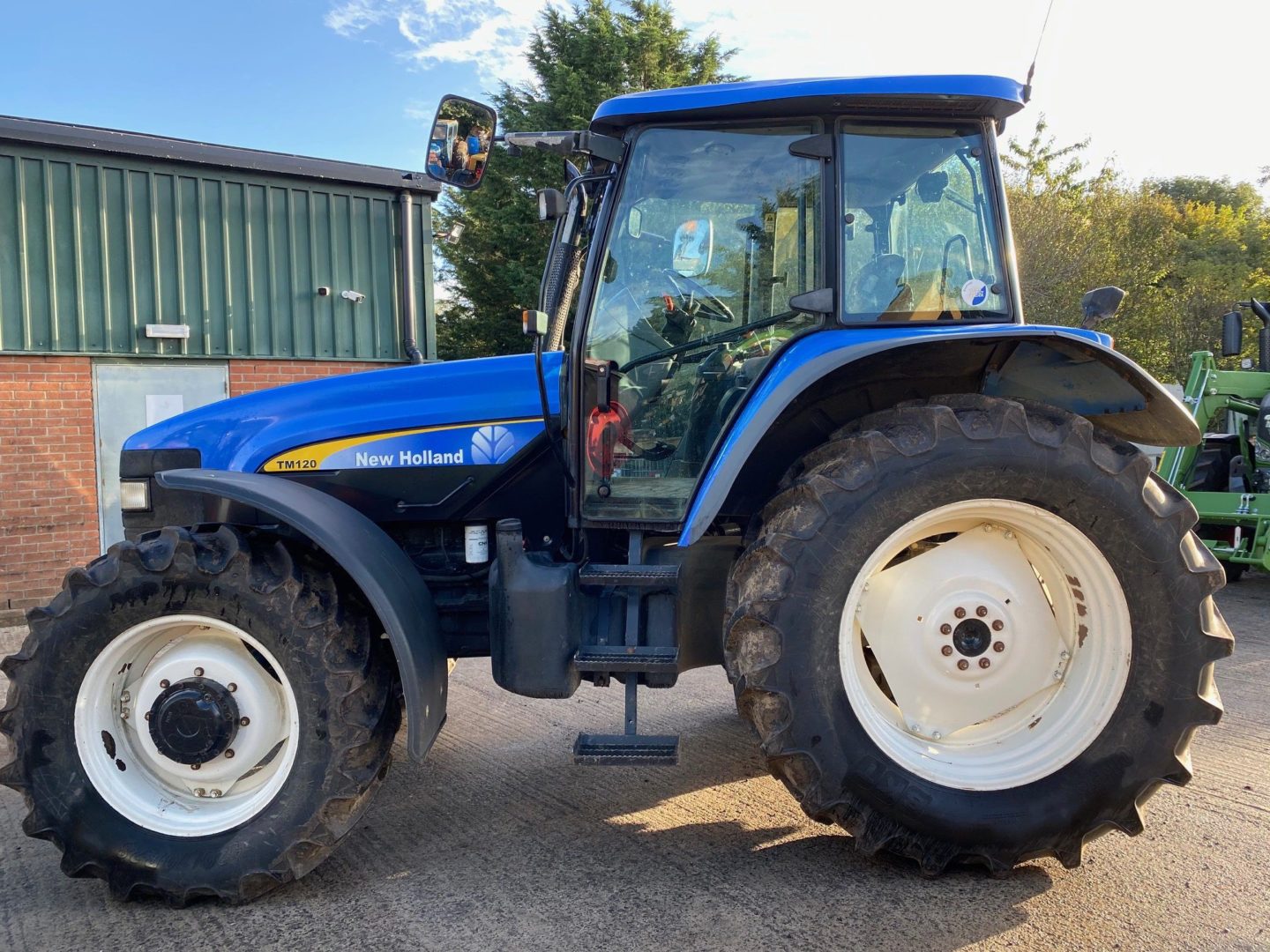 New Holland TM120 (WX07 0DW) - Redlynch Tractors