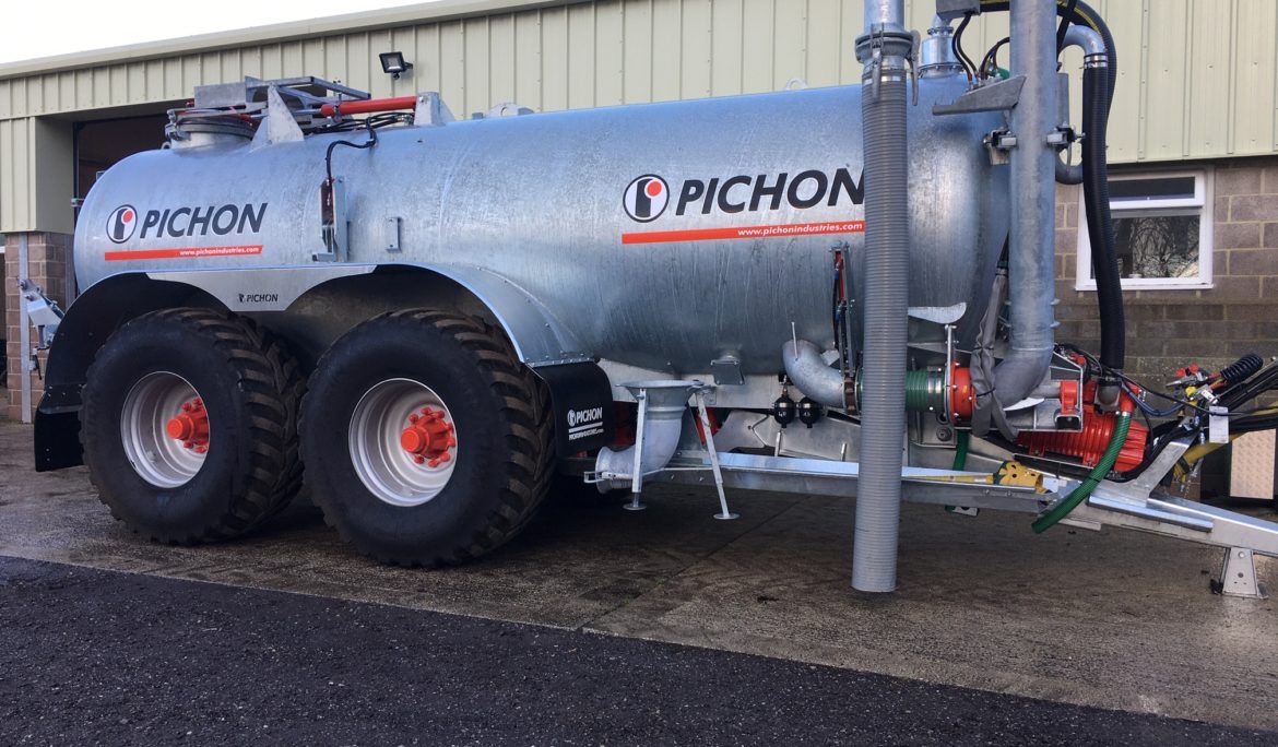 Pichon 3500 Gallon Tanker