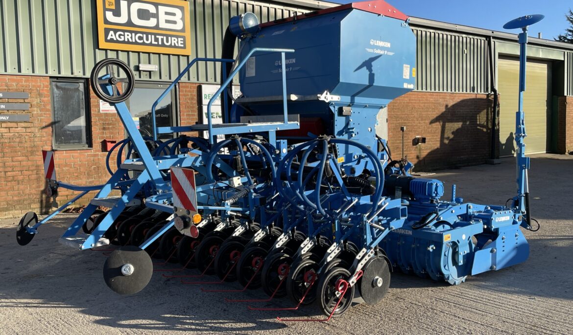 Lemken Zirkon 12 & Solitair 9 Power Harrow Drill