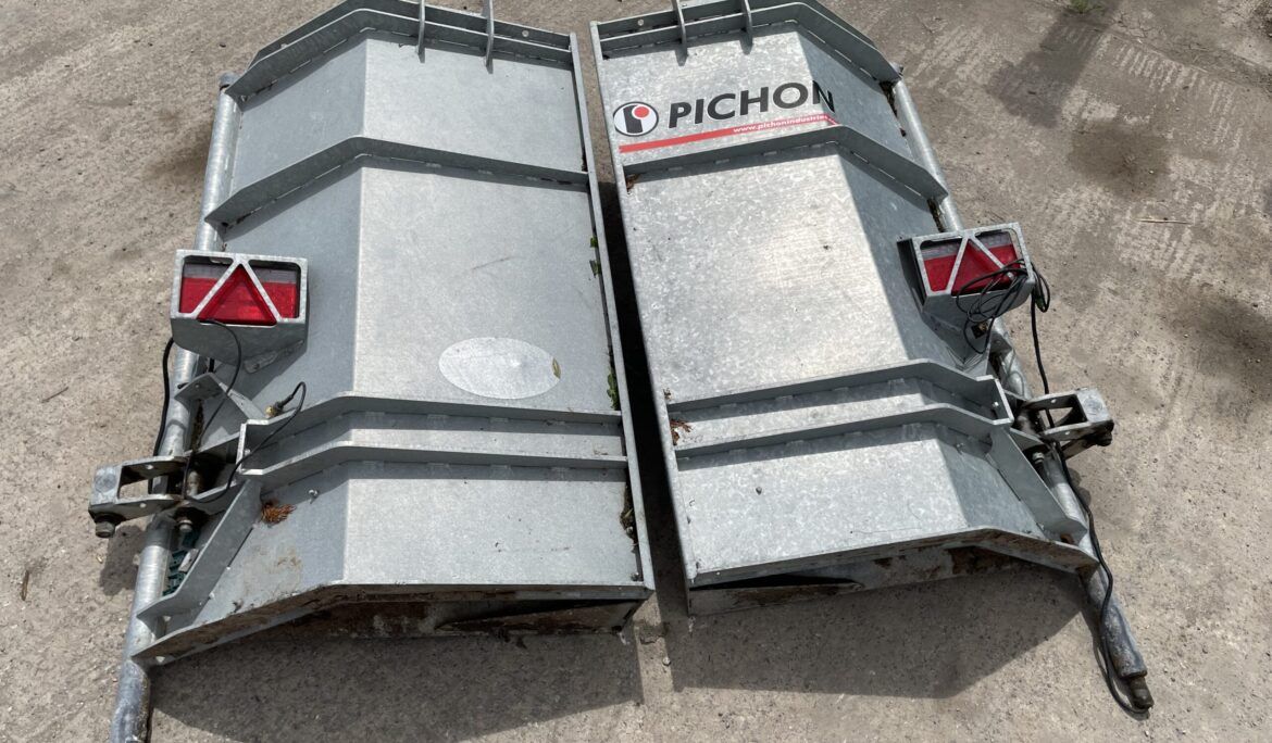 1045 Muck Master Rear Doors