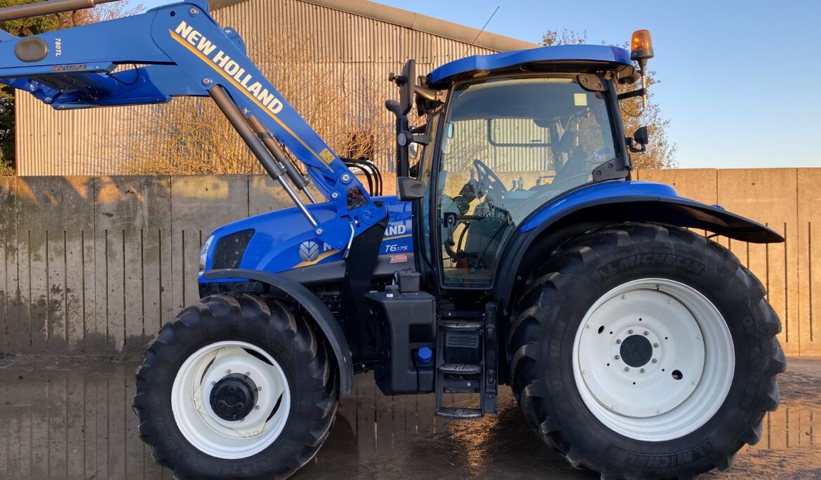 New Holland T6.175 (VU16 ZTB)