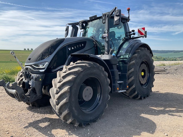 Valtra S416