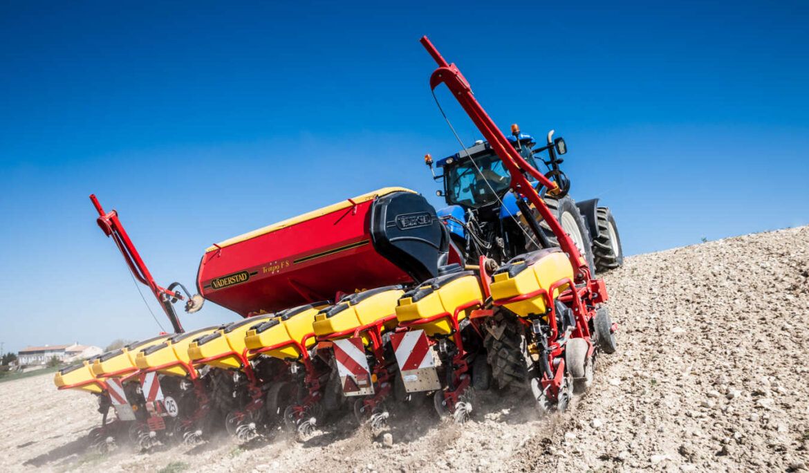 Vaderstad Tempo F8 Seed Planter